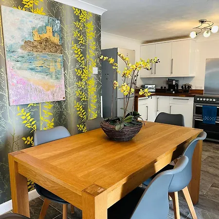 Verde Limone -the Studio And Bay View * St Austell